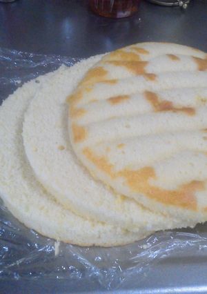 スポンジケーキの三枚おろし（切り方）-レシピのメイン写真