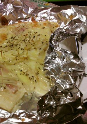 ホースラデイッシユとえのきのピザ-レシピのメイン写真