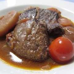รูปของ 牛肉の赤ワイン煮