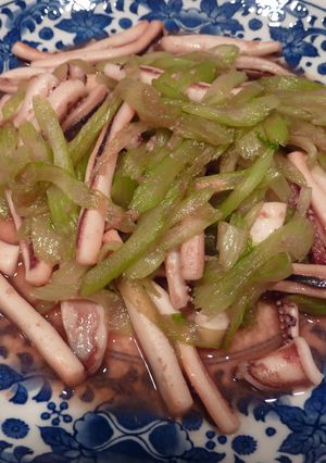セロリとイカの塩麹炒め-レシピのメイン写真