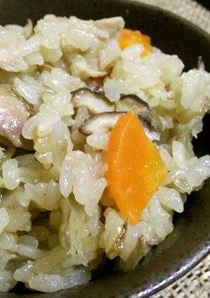 塩麹を使った鶏ごぼう飯☆炊き込みご飯-レシピのメイン写真