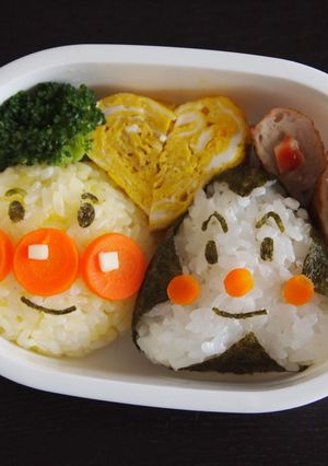 ＊ｷｬﾗ弁＊ｱﾝﾊﾟﾝﾏﾝとおむすびﾏﾝ-レシピのメイン写真