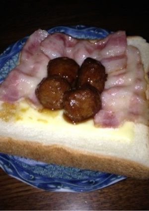 朝ご飯に♪ベーコンボールチーズトースト-レシピのメイン写真