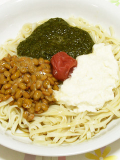 3種のねばネバと南高梅のぶっかけ冷うどん-レシピのメイン写真