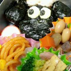 รูปของ 簡単！キャラ弁♪幼稚園用(羊のショーン)