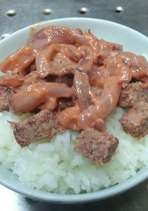 冷コンビーフとイカの塩辛のロックンロール-レシピのメイン写真