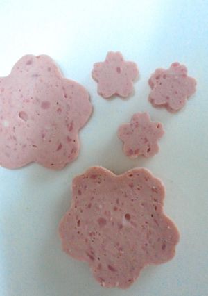 キャラ弁に!!ミニミニ花ソーセージ☆-レシピのメイン写真