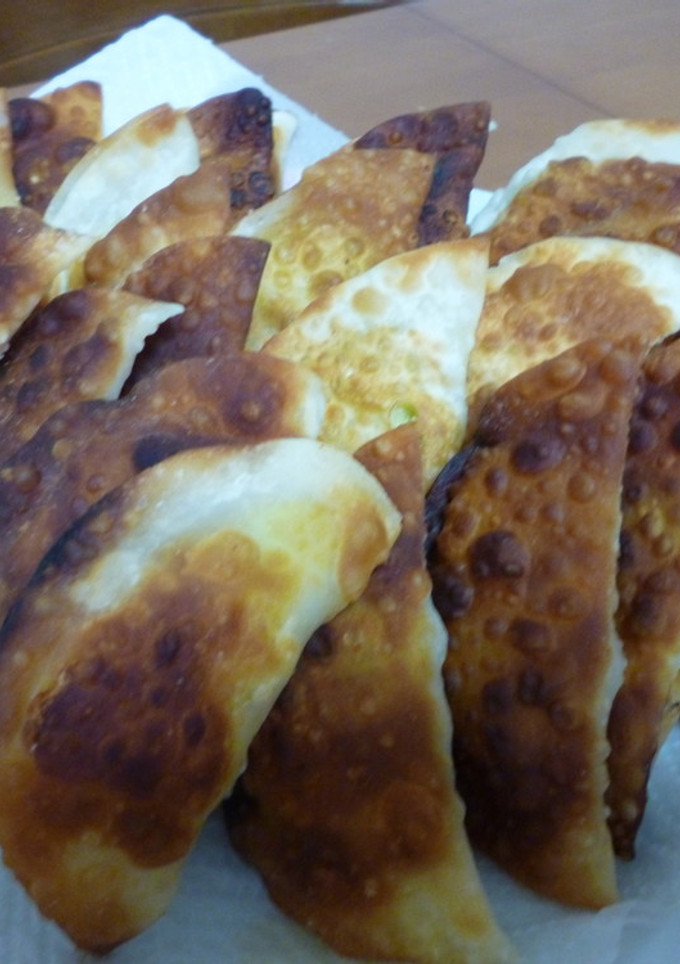 餃子の皮でそら豆とチーズの揚げ焼き-レシピのメイン写真