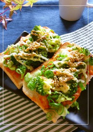 キムチと葱とブロッコリーのトースト-レシピのメイン写真