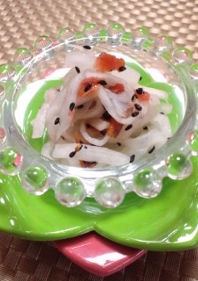 大根と梅の黒胡麻和え♪-レシピのメイン写真