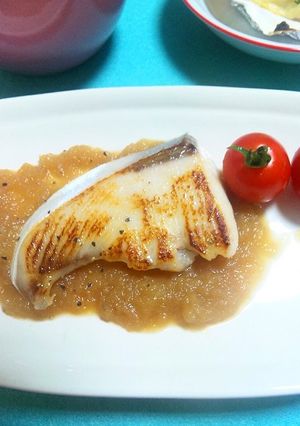 塩麹でブリのソテー☆簡単オニオンソース-レシピのメイン写真
