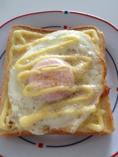 目玉焼きトースト-レシピのメイン写真