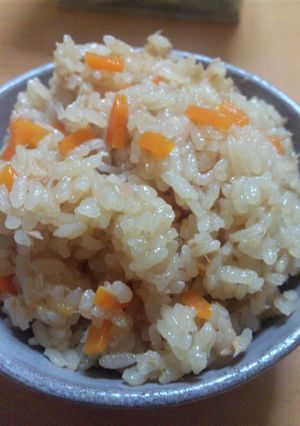 簡単炊き込みご飯-レシピのメイン写真