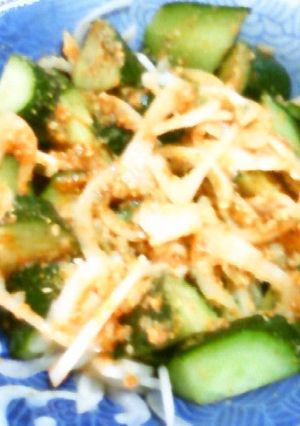角キュウリ玉葱すり胡麻七味キムチ和え-レシピのメイン写真