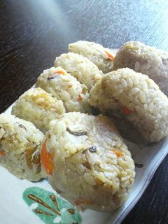 具沢山の炊き込みごはん-レシピのメイン写真