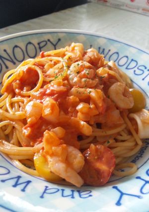 簡単ランチ!海鮮トマトクリームスパゲティ-レシピのメイン写真