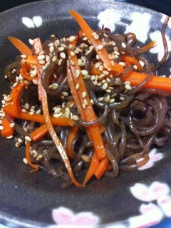 糸こんとにんじんのきんぴら-レシピのメイン写真