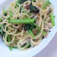 รูปของ ほうれん草とベーコンの梅昆布パスタ
