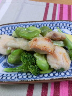 鶏胸肉とそら豆のネギ塩炒め-レシピのメイン写真