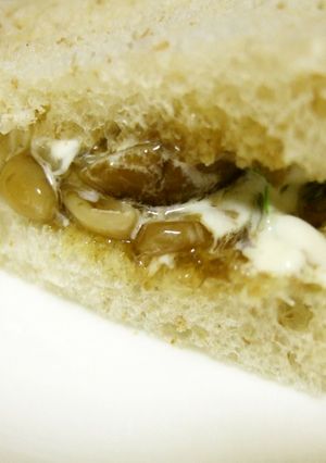 マヨ醤油が美味しい！なめ茸サンドイッチ-レシピのメイン写真