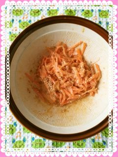 人参の胡麻味噌マヨ和え-レシピのメイン写真