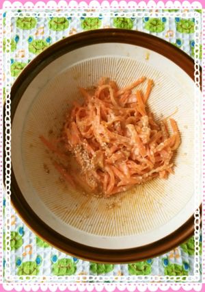 人参の胡麻味噌マヨ和え-レシピのメイン写真