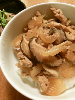 ☆手羽元の煮汁を使って☆リメイク豚丼-レシピのメイン写真