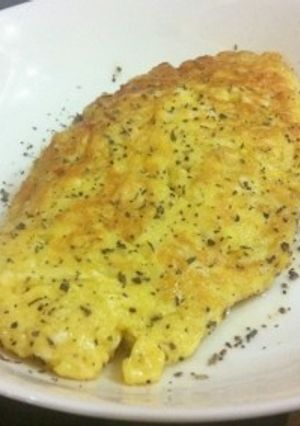 たっぷりバターとチーズのオムレツ-レシピのメイン写真