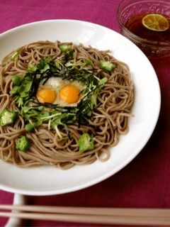 ふわり梅の香♡冷やしそばの巣ごもり風-レシピのメイン写真