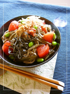 梅ツナトマトとじゅんさいの冷やしそば-レシピのメイン写真