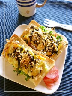 葱×鰹節×塩昆布×胡麻の和トースト-レシピのメイン写真