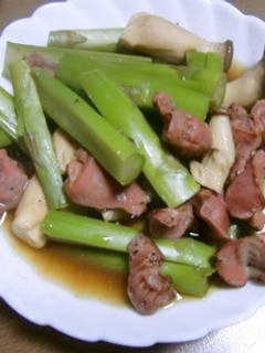 焼き鳥用砂肝をリメイク+アスパラ+しめじ-レシピのメイン写真