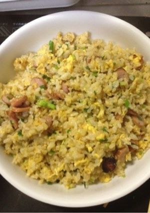 卵とシャウエッセン炒飯-レシピのメイン写真