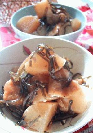 大根とお揚げの塩こぶ煮。-レシピのメイン写真