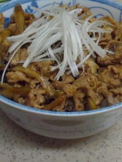 煮込み要らず☆豚ごぼ丼-レシピのメイン写真