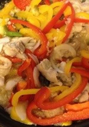 タジン鍋で鶏肉とパプリカの塩麹蒸し-レシピのメイン写真