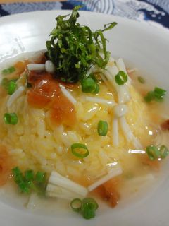 梅でさっぱり味に~玉子かけご飯♪-レシピのメイン写真