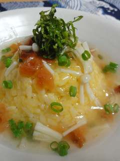 梅でさっぱり味に~玉子かけご飯♪-レシピのメイン写真