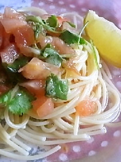 トマトとコリアンダーのあっさり和えパスタ-レシピのメイン写真
