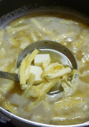 油揚げと絹ごし豆腐の味噌汁-レシピのメイン写真
