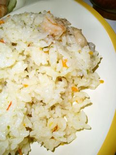 炊飯ジャーで楽々★えびピラフ-レシピのメイン写真