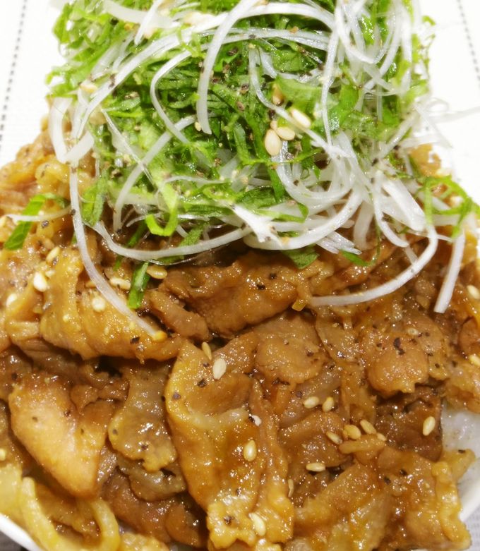 男のロマンだ!豚こま肉で東坡肉風豚丼大盛-レシピのメイン写真