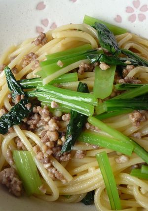 小松菜とひき肉の醤油パスタ-レシピのメイン写真