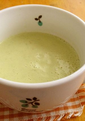 アボカドの冷たいスープ-レシピのメイン写真