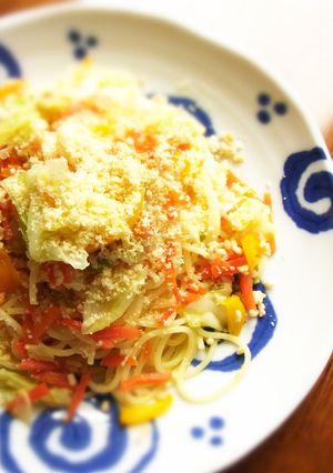 簡単キャベツのバター香る夏色パスタ-レシピのメイン写真