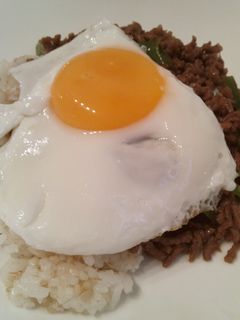 挽肉・ピーマン・卵♪簡単♪ガパオ炒めご飯-レシピのメイン写真