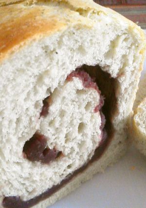 よもぎ粉を使ってHBでヨモギあん食パン-レシピのメイン写真