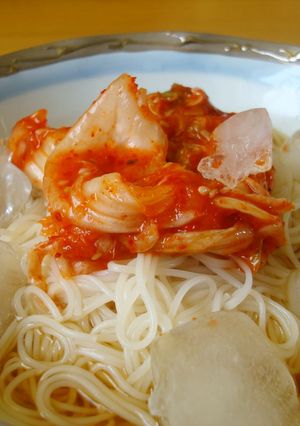夏バテに♪ぶっかけキムチそうめん-レシピのメイン写真