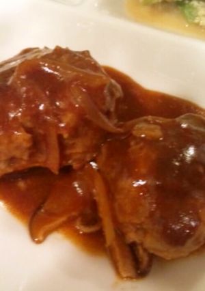 デミグラスソースで♪簡単煮込みハンバーグ-レシピのメイン写真