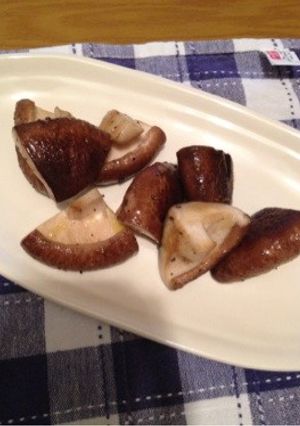 簡単で美味しい！椎茸のオリーブオイル焼き-レシピのメイン写真